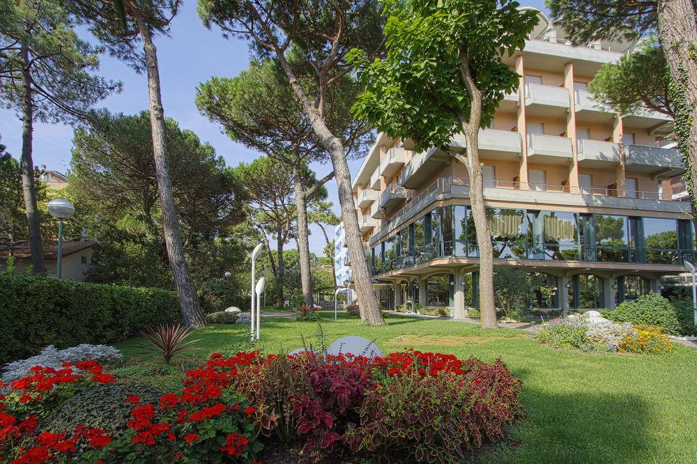 Hotel Michelangelo มิลาโน แมริตทิมา ภายนอก รูปภาพ