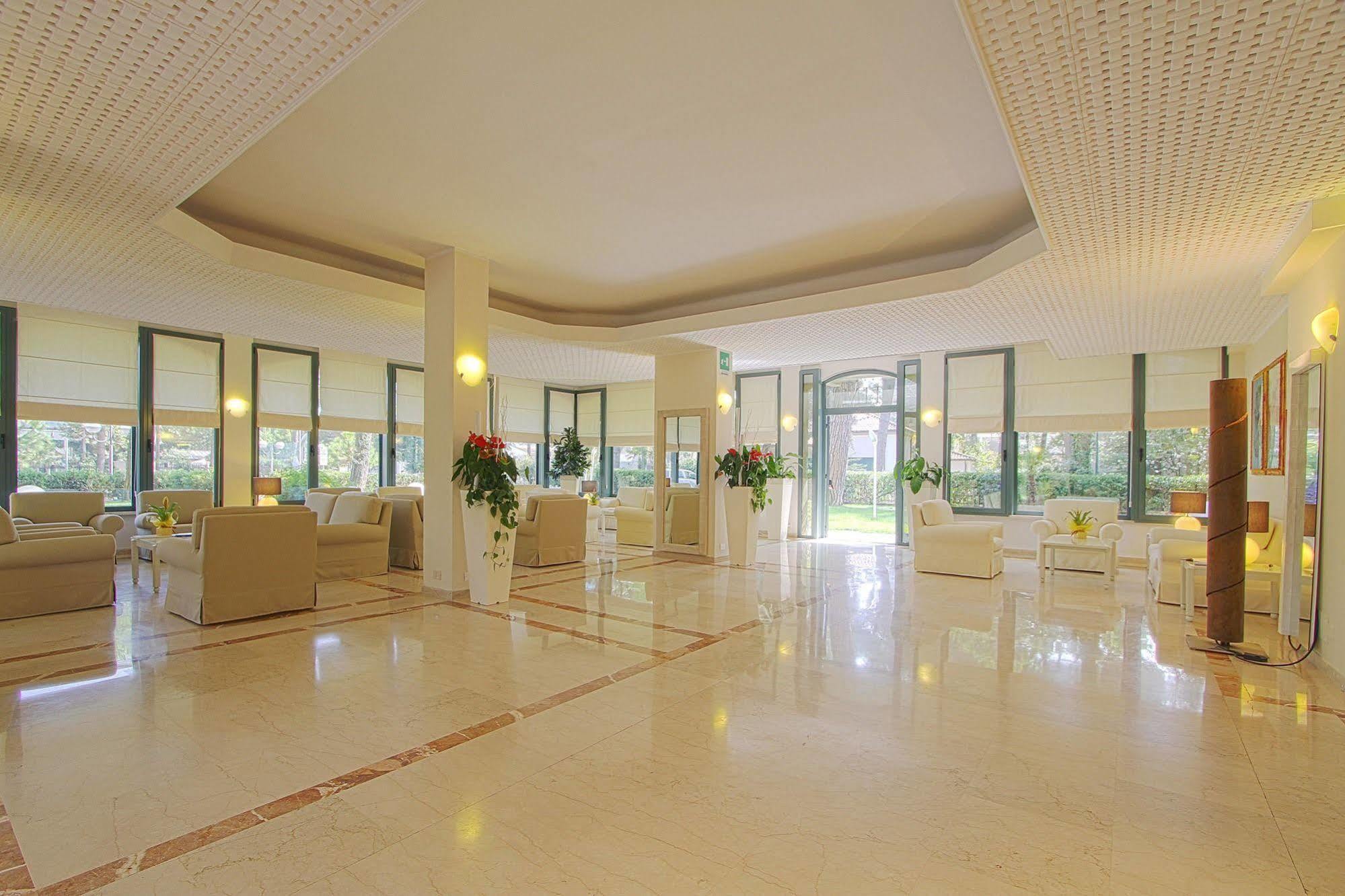 Hotel Michelangelo มิลาโน แมริตทิมา ภายนอก รูปภาพ