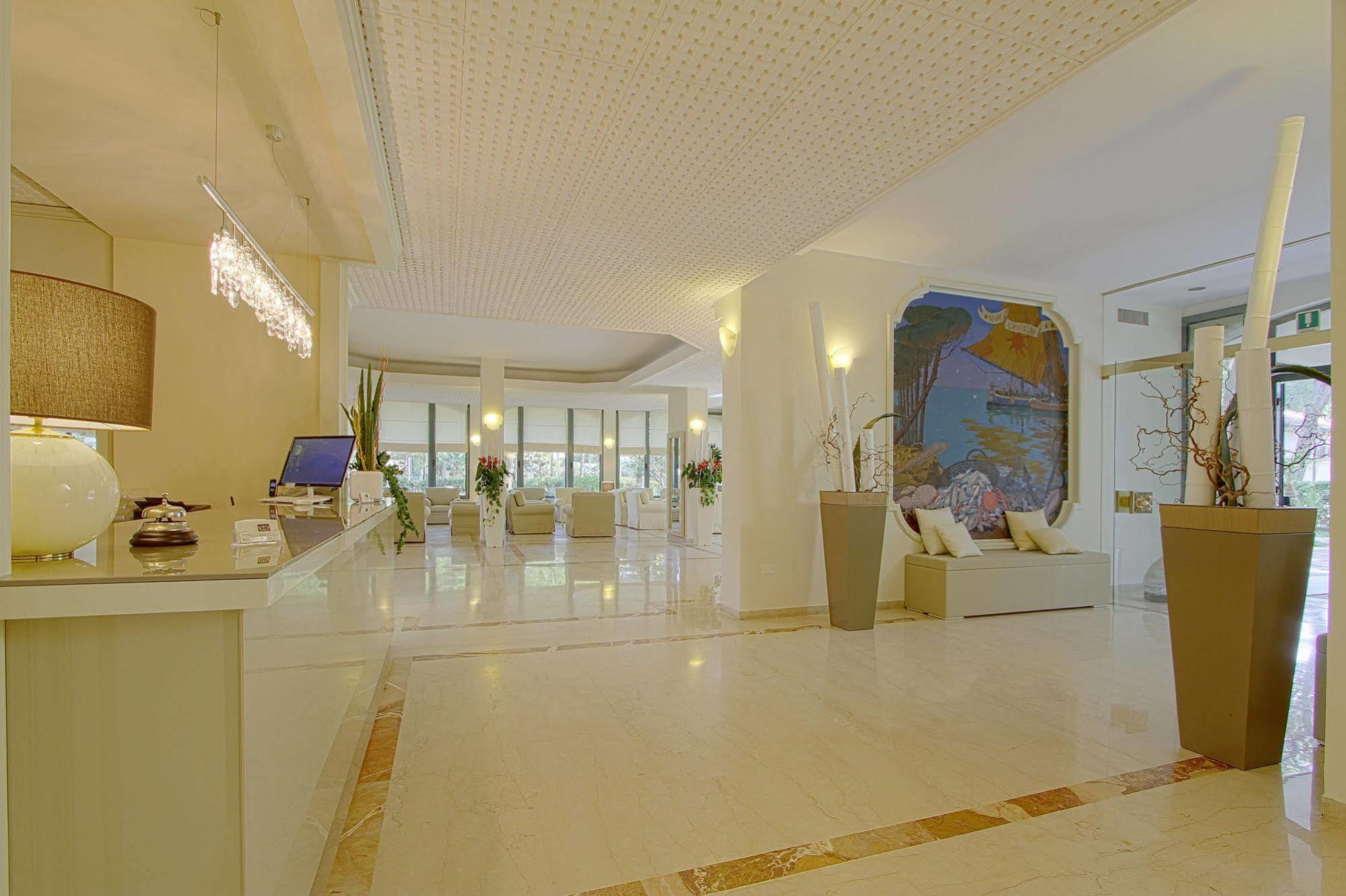 Hotel Michelangelo มิลาโน แมริตทิมา ภายนอก รูปภาพ